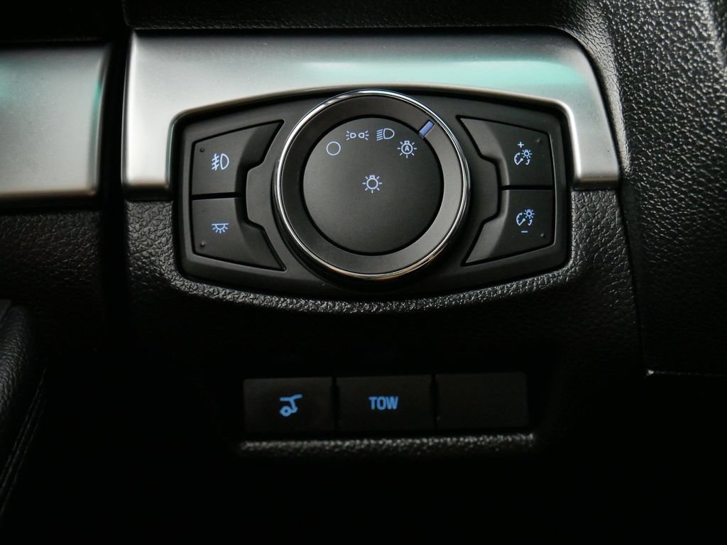 Used 2017 Ford Explorer Limited w/ Equipment Group 301A AWD/4WD image 22