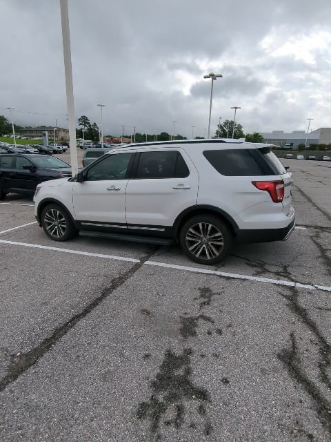 Used 2016 Ford Explorer Platinum AWD/4WD image 6