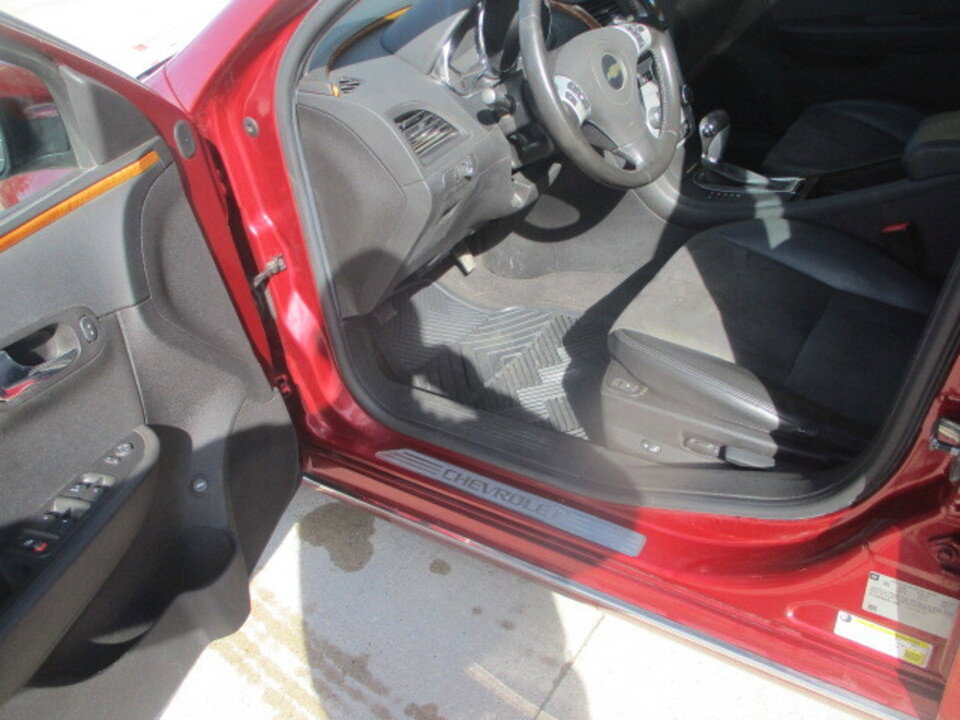 Used 2010 Chevrolet Malibu LT image 24