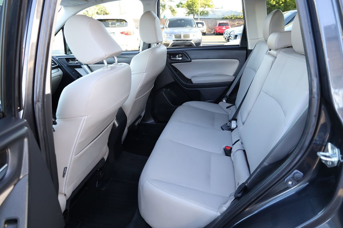 Used 2016 Subaru Forester 2.5i Limited w/ Popular Package #2 AWD/4WD image 12
