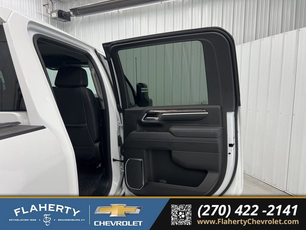 Used 2025 Chevrolet Silverado 2500 LTZ w/ Trail Boss Package image 12