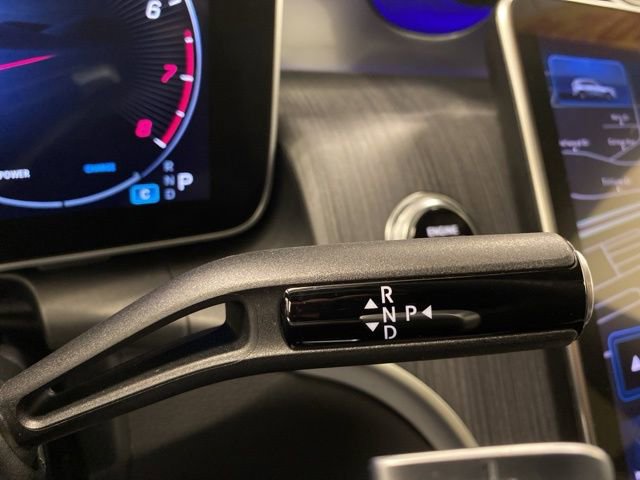 Used 2024 Mercedes-Benz GLC 300 4MATIC image 18