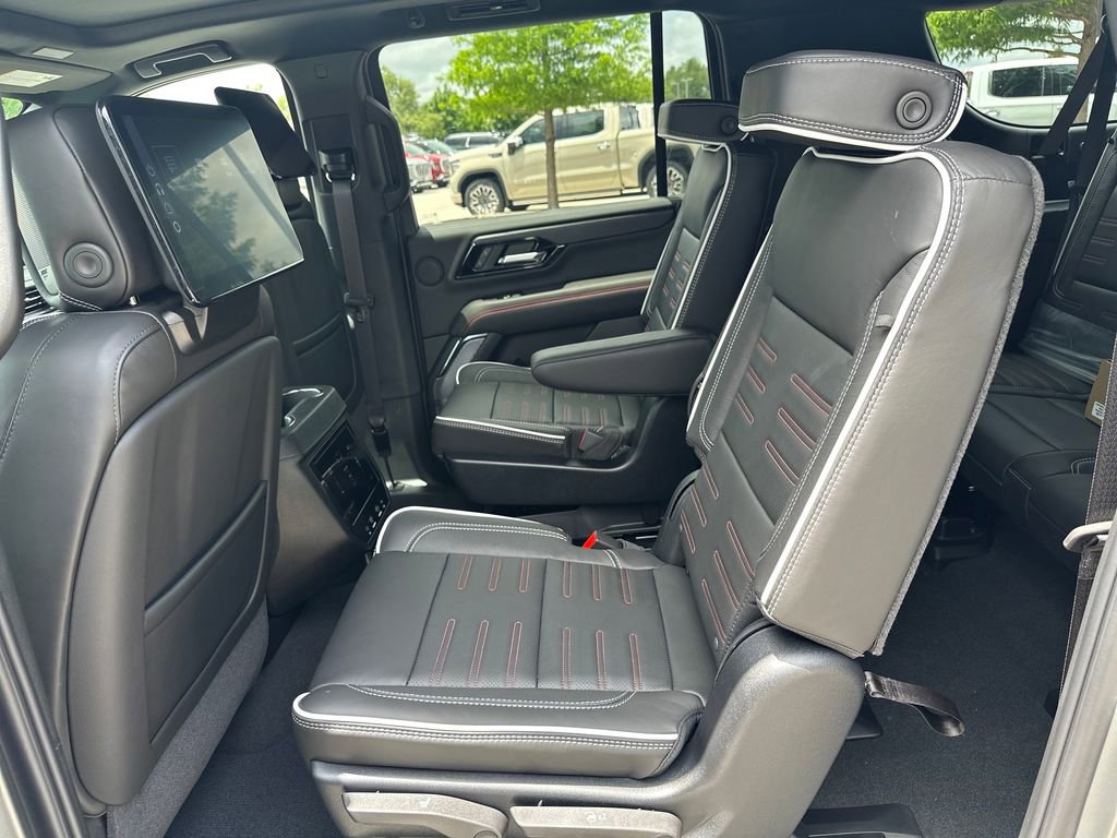 New 2026 GMC Yukon XL AT4 Ultimate AWD/4WD image 38