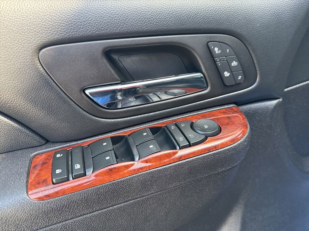 Used 2012 Chevrolet Suburban LT AWD/4WD image 13