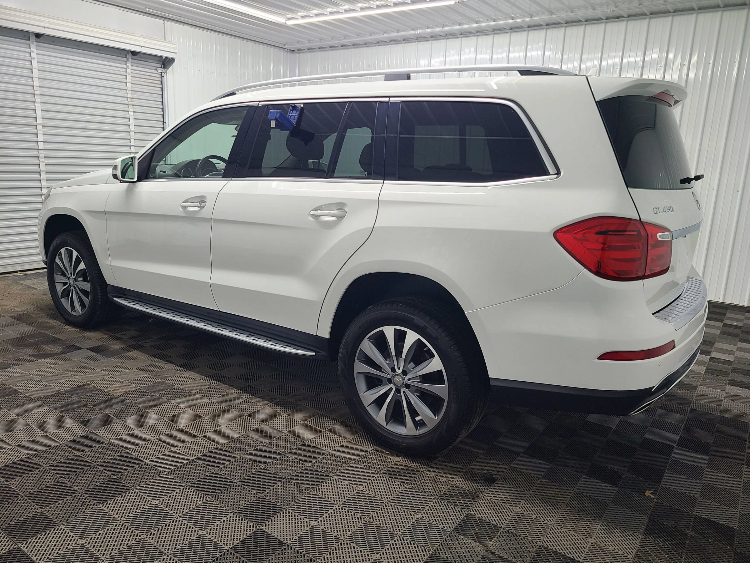 Used 2016 Mercedes-Benz GL 450 4MATIC image 9