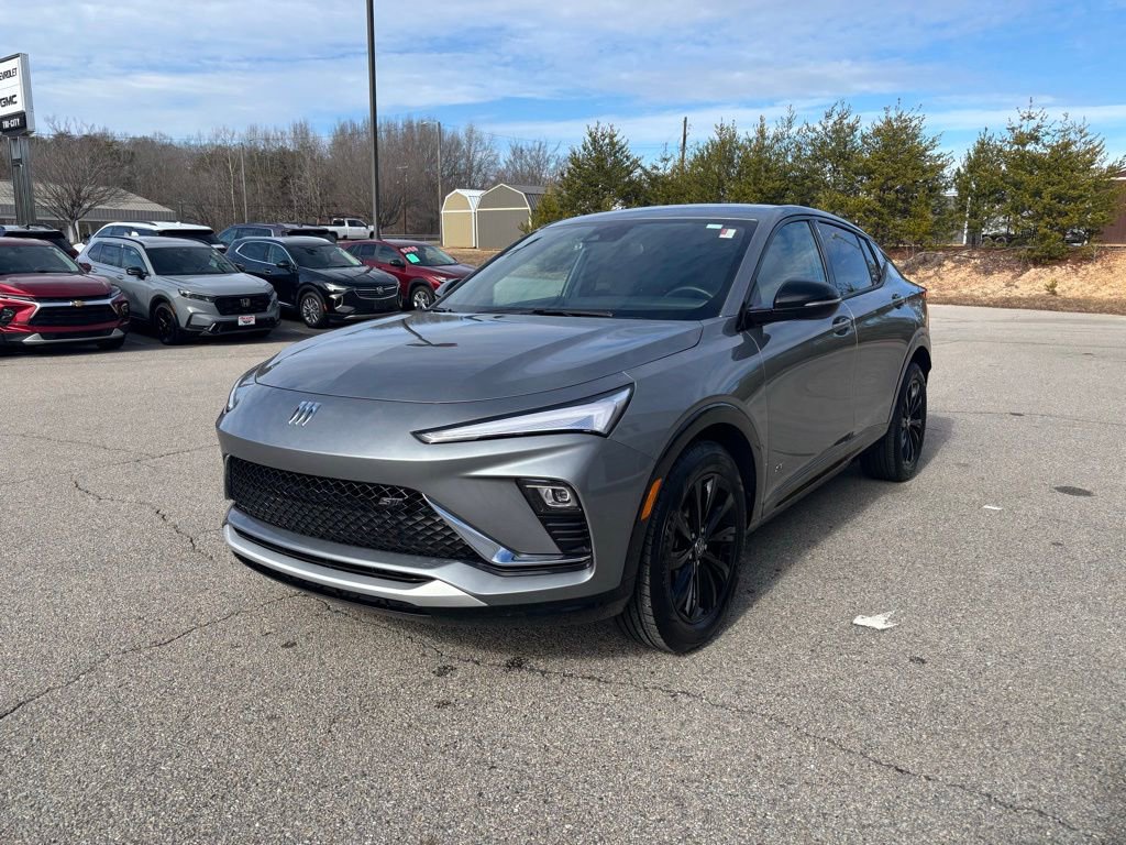 Used 2025 Buick Envista Sport Touring image 3