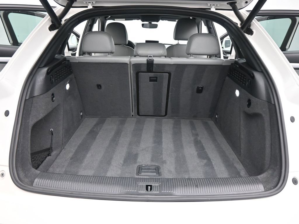 Used 2018 Audi Q3 2.0T Premium w/ Convenience Package FWD image 21