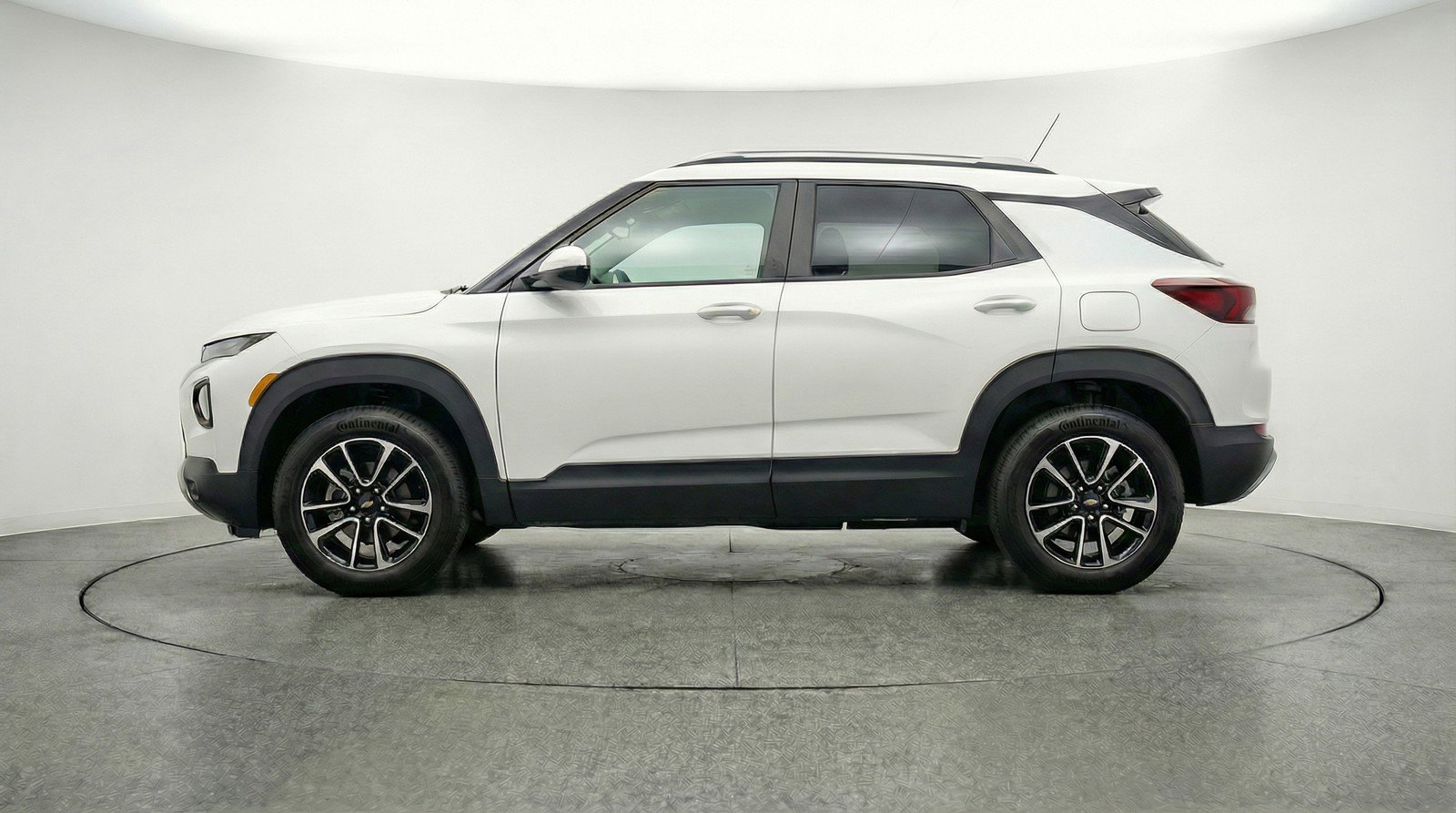 Used 2025 Chevrolet TrailBlazer LT FWD image 5