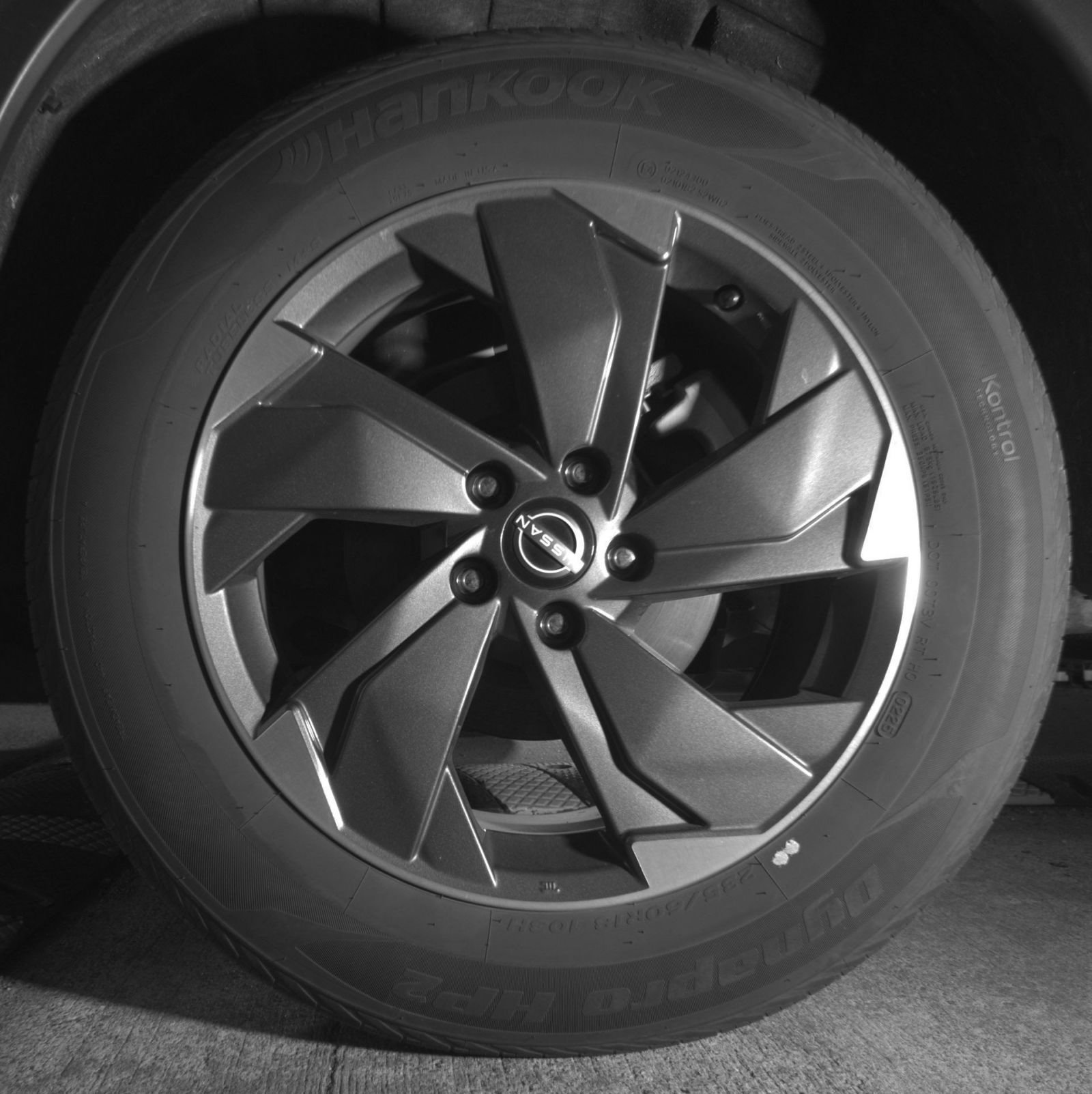 Used 2025 Nissan Rogue SV AWD/4WD image 17