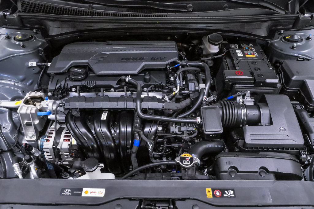 Certified 2026 Hyundai Elantra SE w/ Cargo Package FWD image 22