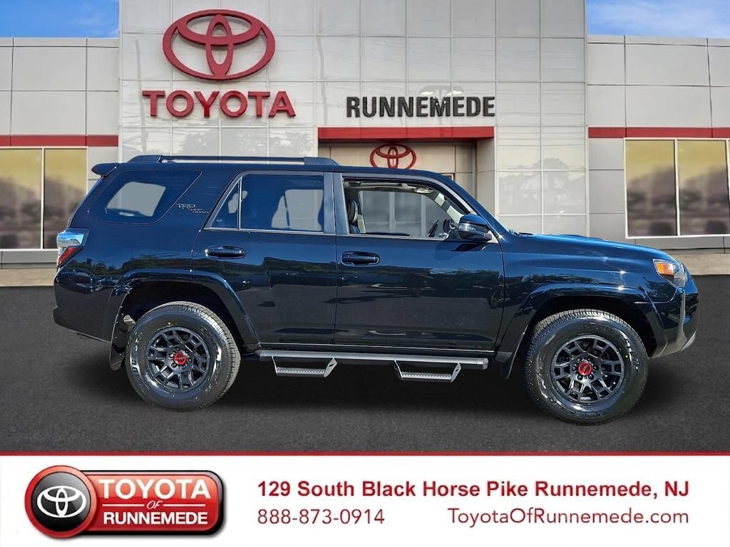 Used 2024 Toyota 4Runner TRD Off-Road Premium w/ TRD Black Wheel Package (TMS) AWD/4WD image 7