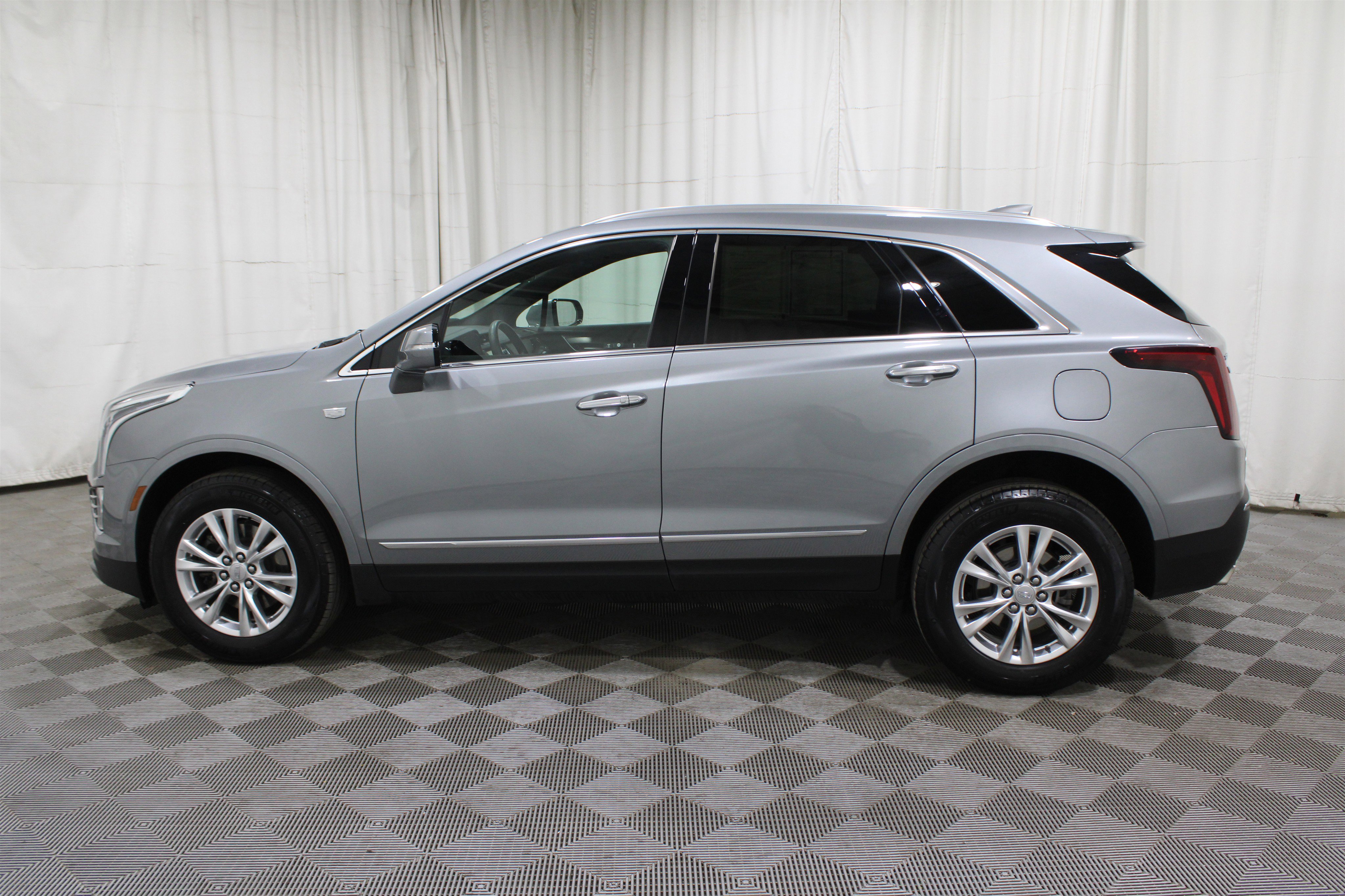 Certified 2024 Cadillac XT5 Luxury image 35