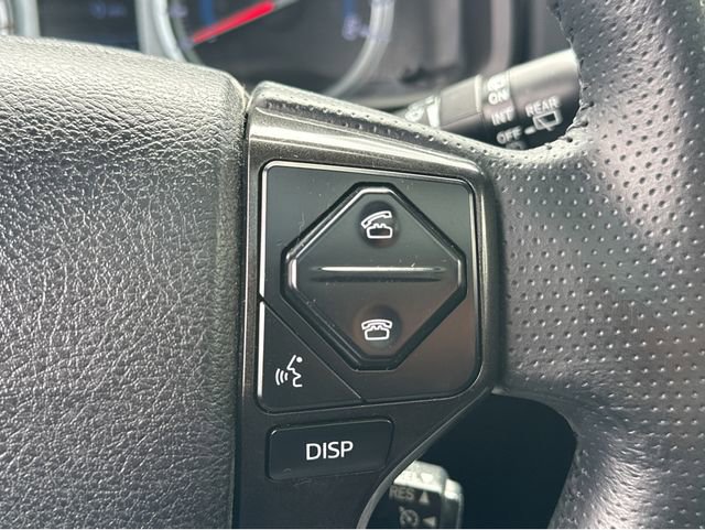 Used 2018 Toyota 4Runner TRD Off-Road Premium AWD/4WD image 26