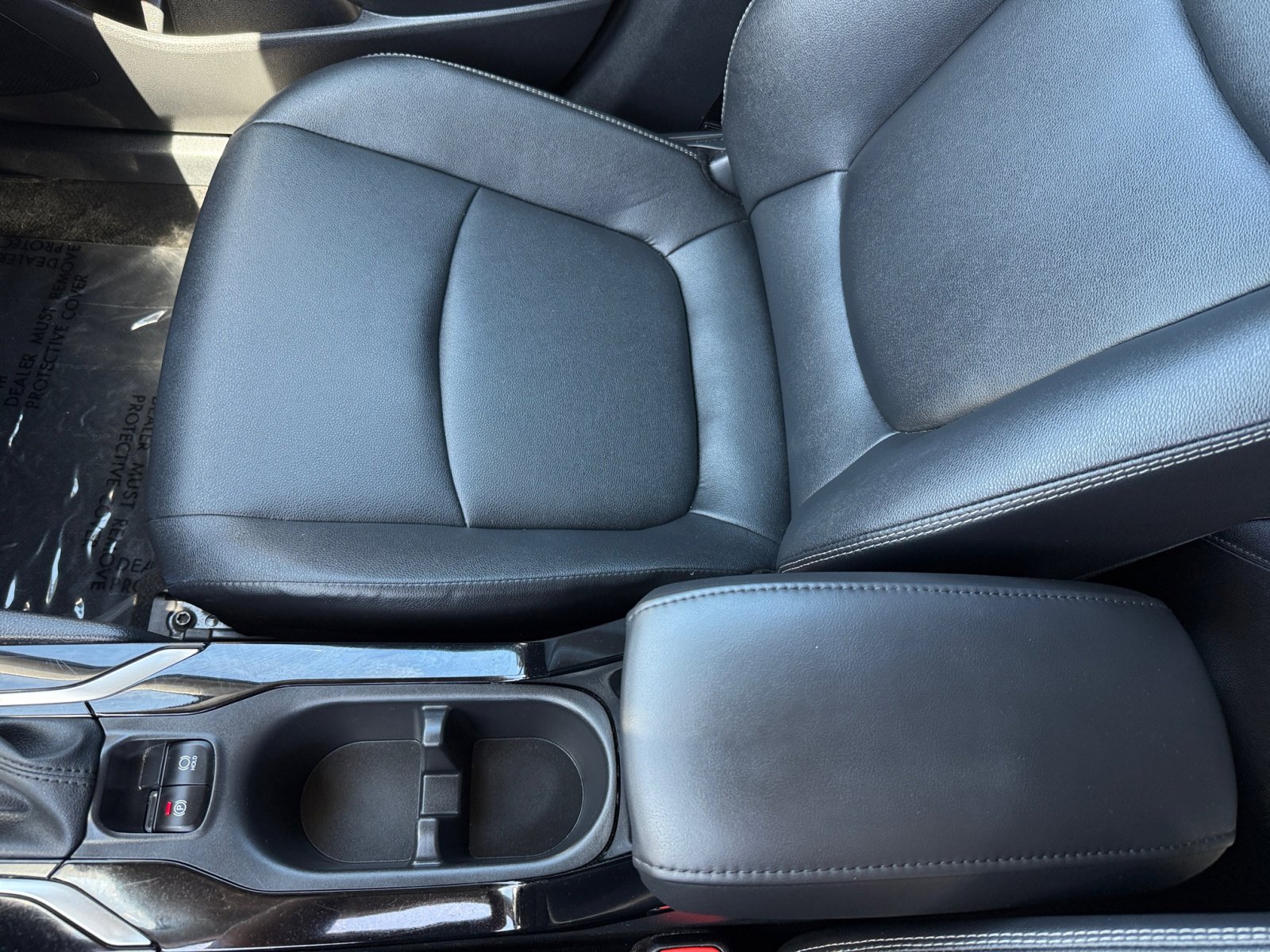 Used 2024 Toyota Corolla Cross XLE image 14