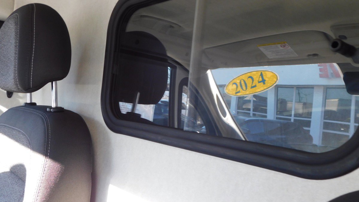 Used 2024 RAM ProMaster 3500 w/ Convenience Group image 19