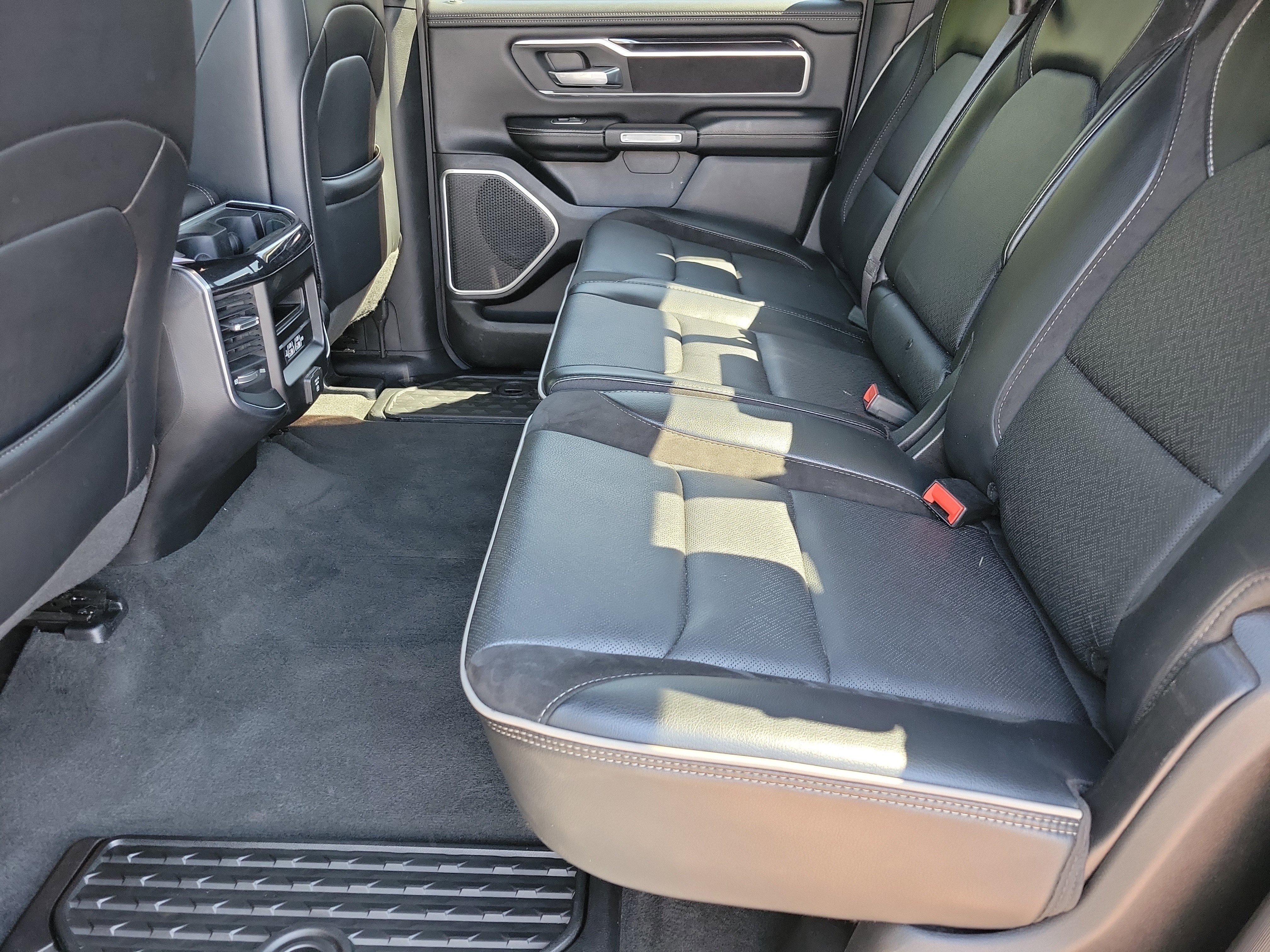 Used 2020 RAM 1500 Laramie w/ Sport Appearance Package image 8