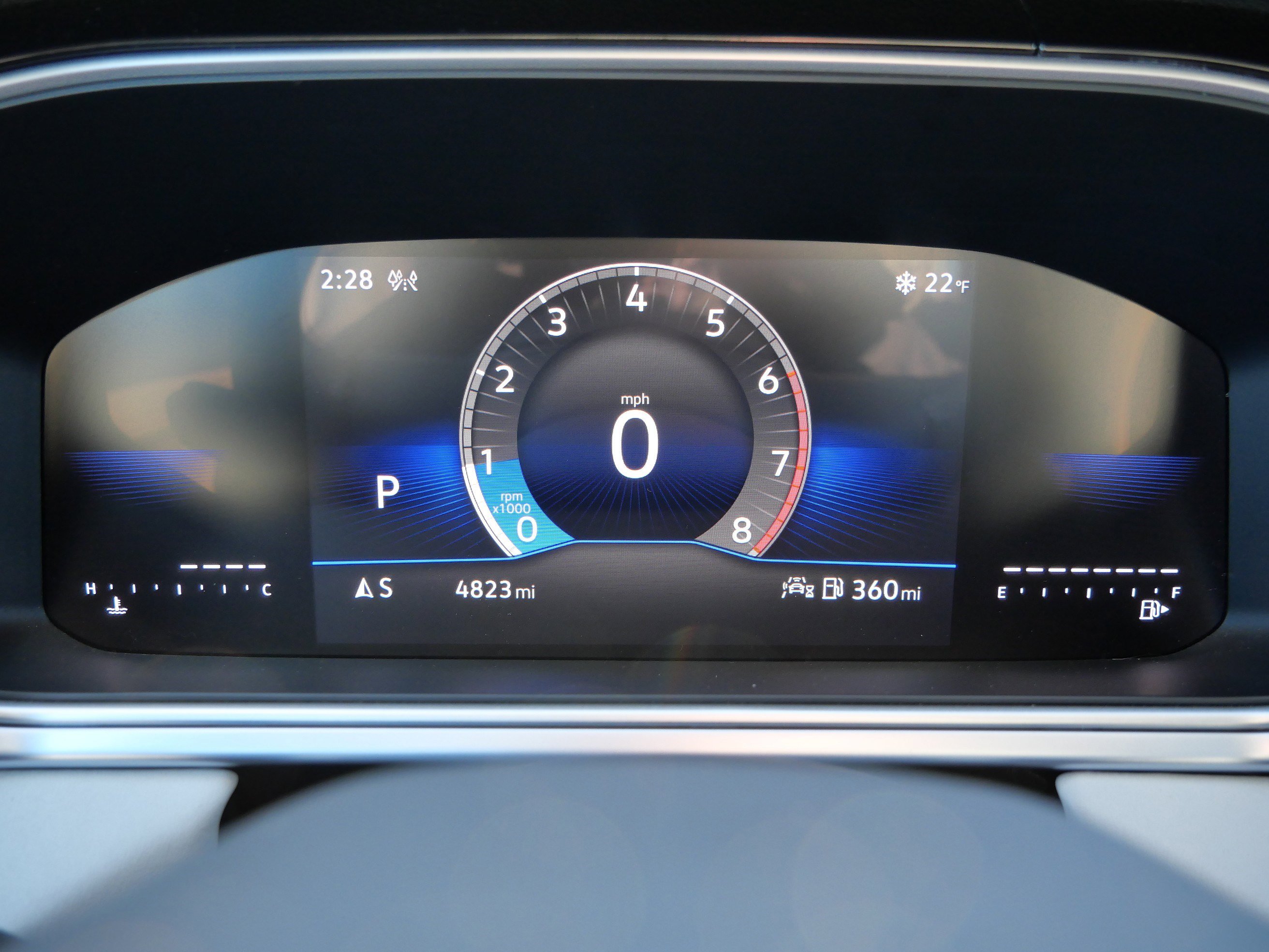 Certified 2025 Volkswagen Taos SE image 22