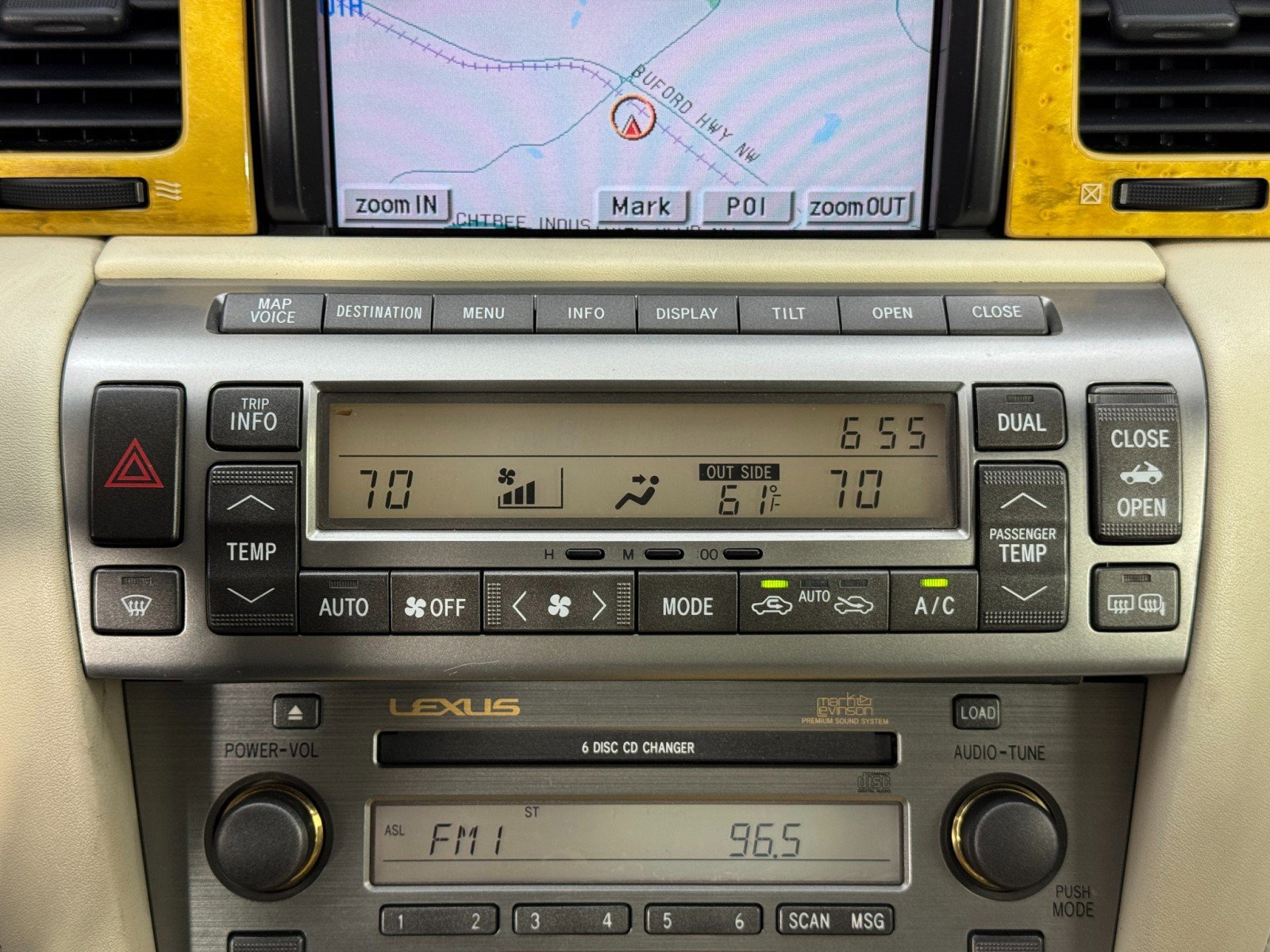 Used 2002 Lexus SC 430 Convertible image 24