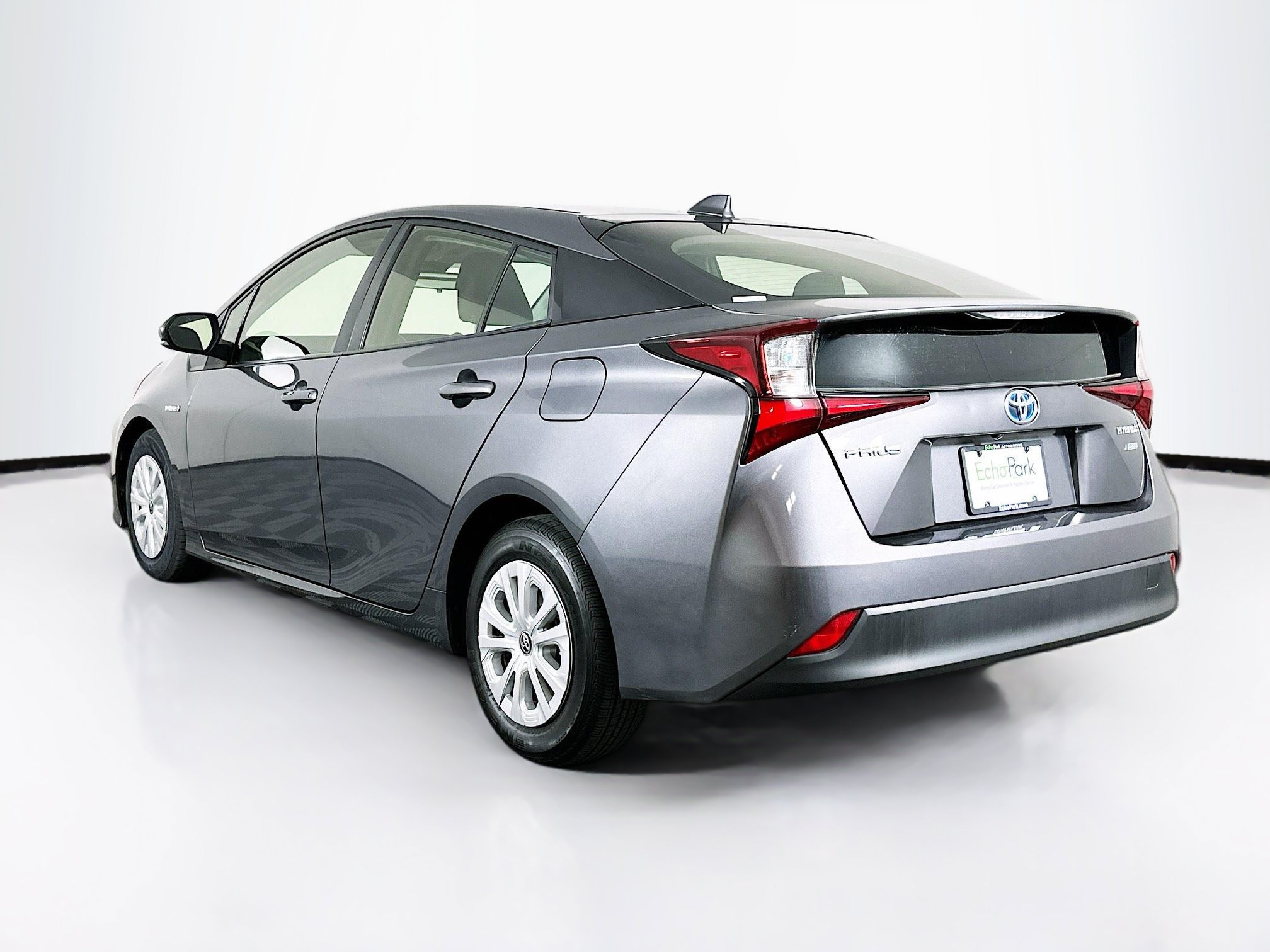 Used 2021 Toyota Prius L Eco w/ Carpet Mat Package (TMS) FWD image 5