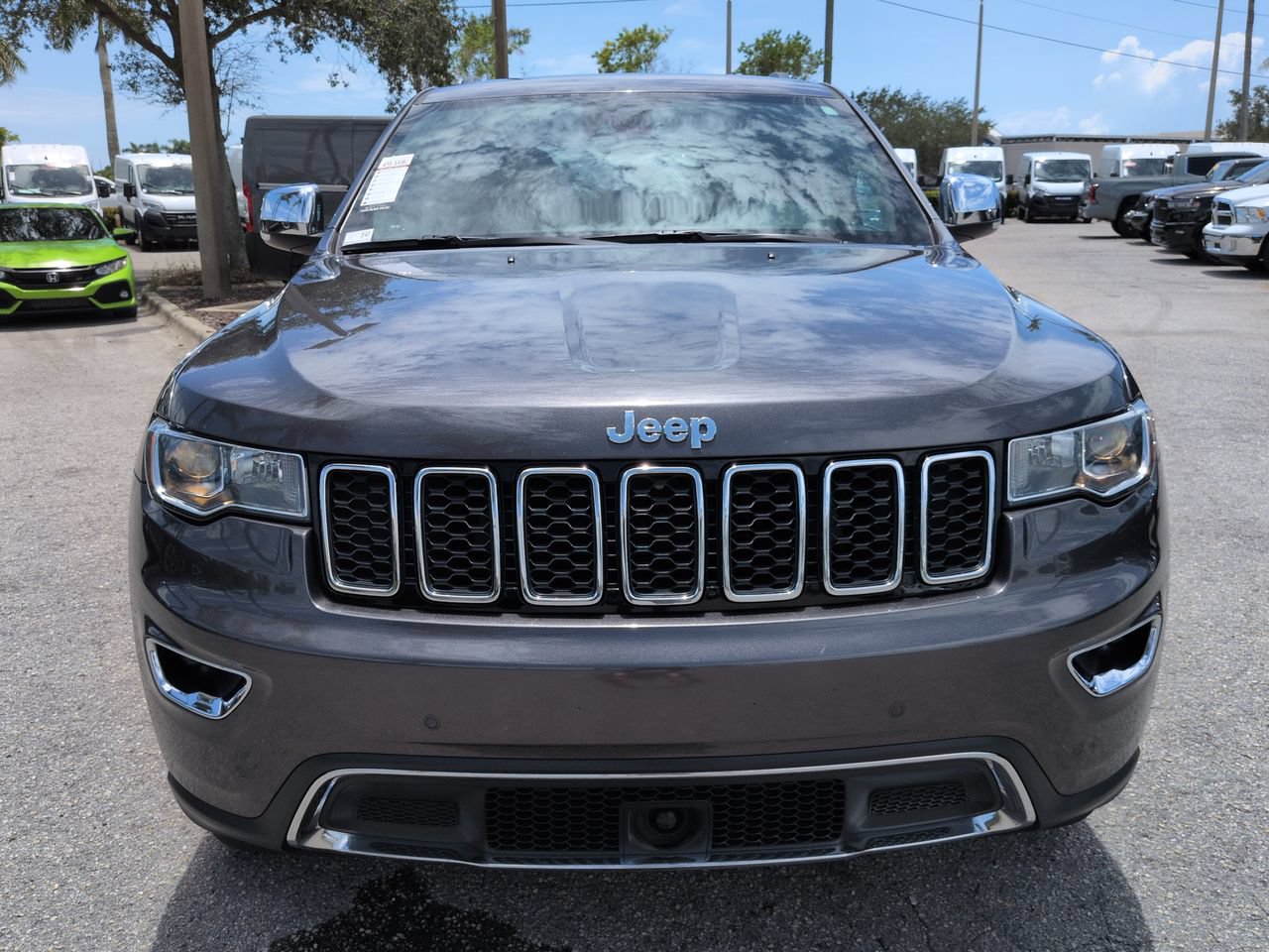 Used 2018 Jeep Grand Cherokee Limited RWD image 3