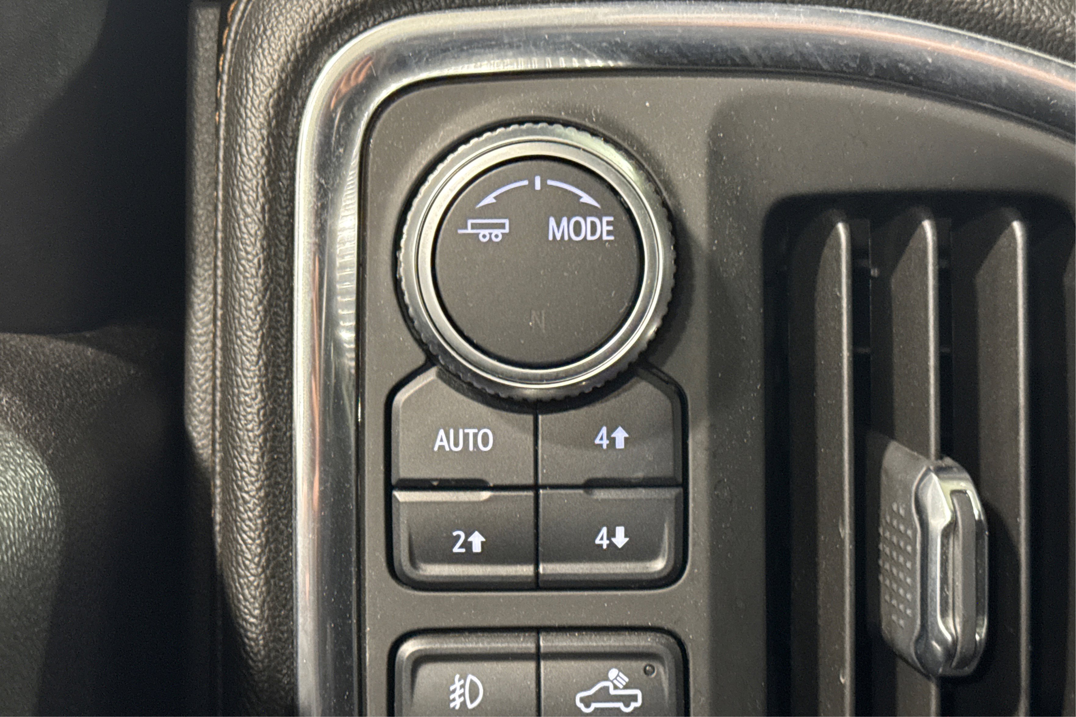 Used 2020 GMC Sierra 1500 AT4 w/ AT4 Premium Package AWD/4WD image 22