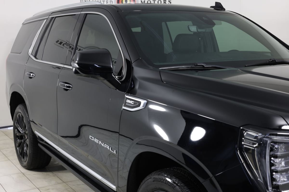 Used 2021 GMC Yukon Denali w/ Denali Premium Package AWD/4WD image 39