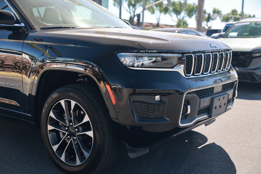 Used 2022 Jeep Grand Cherokee Overland AWD/4WD image 7