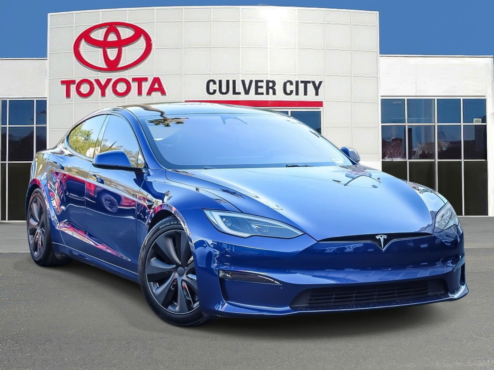 Used 2023 Tesla Model S Standard Range