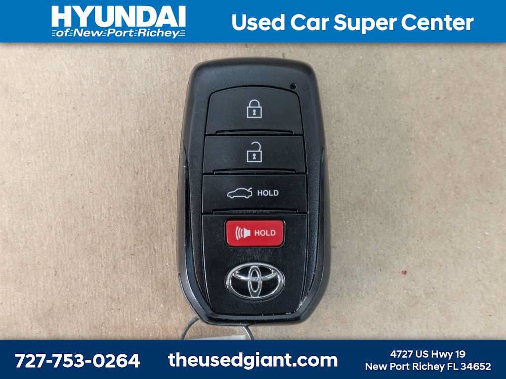 Used 2025 Toyota Camry SE FWD image 36