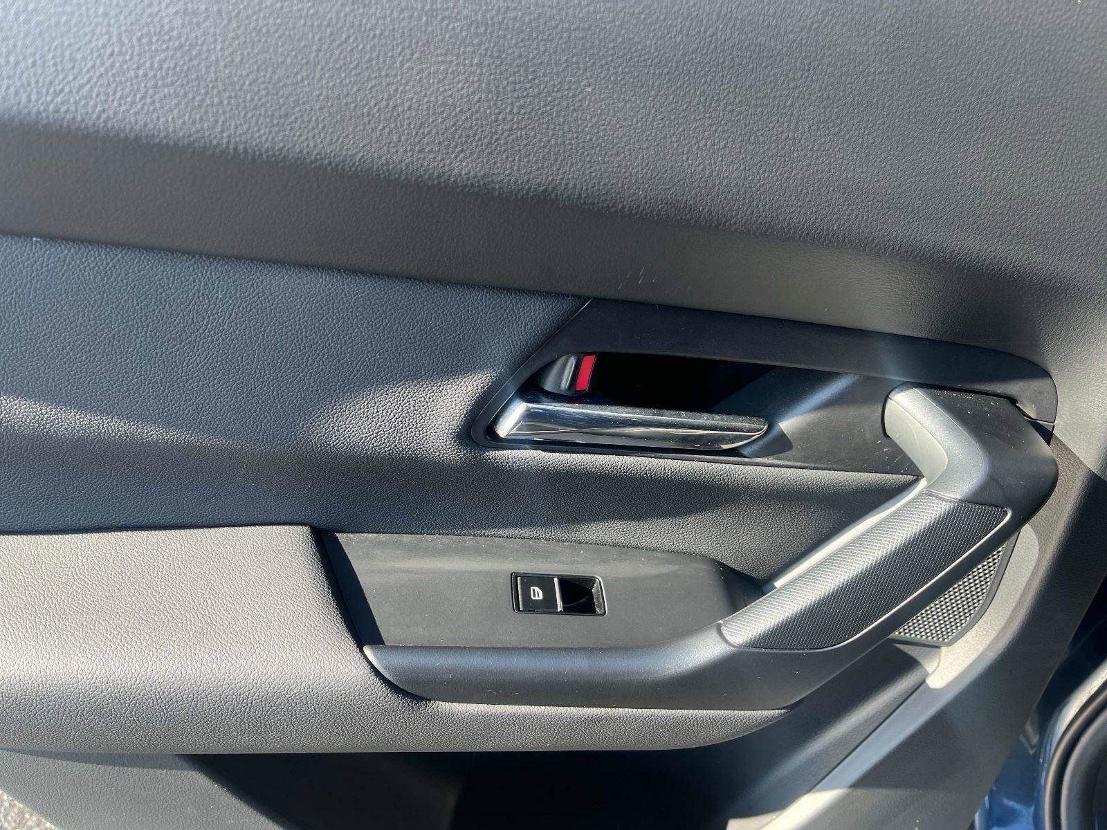 Used 2025 MAZDA CX-50 2.5 Hybrid w/ Premium Plus Pkg image 12