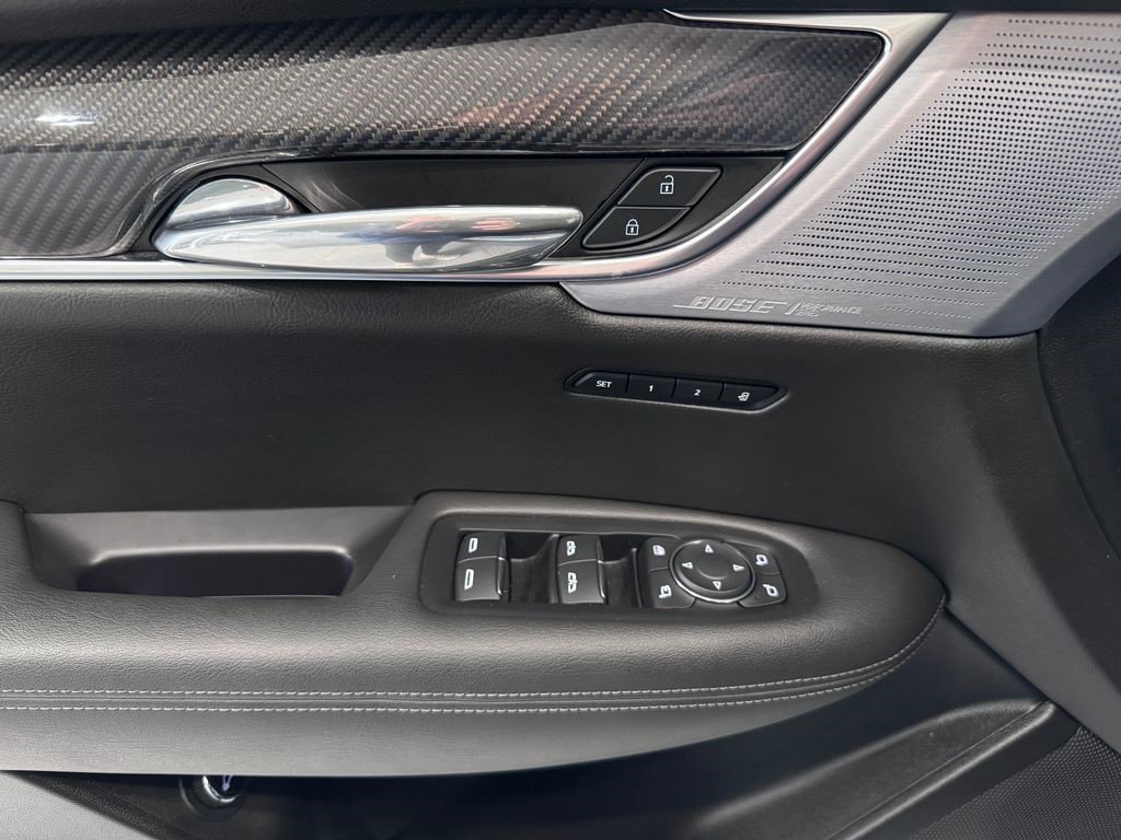 Certified 2024 Cadillac XT6 Sport AWD/4WD image 28