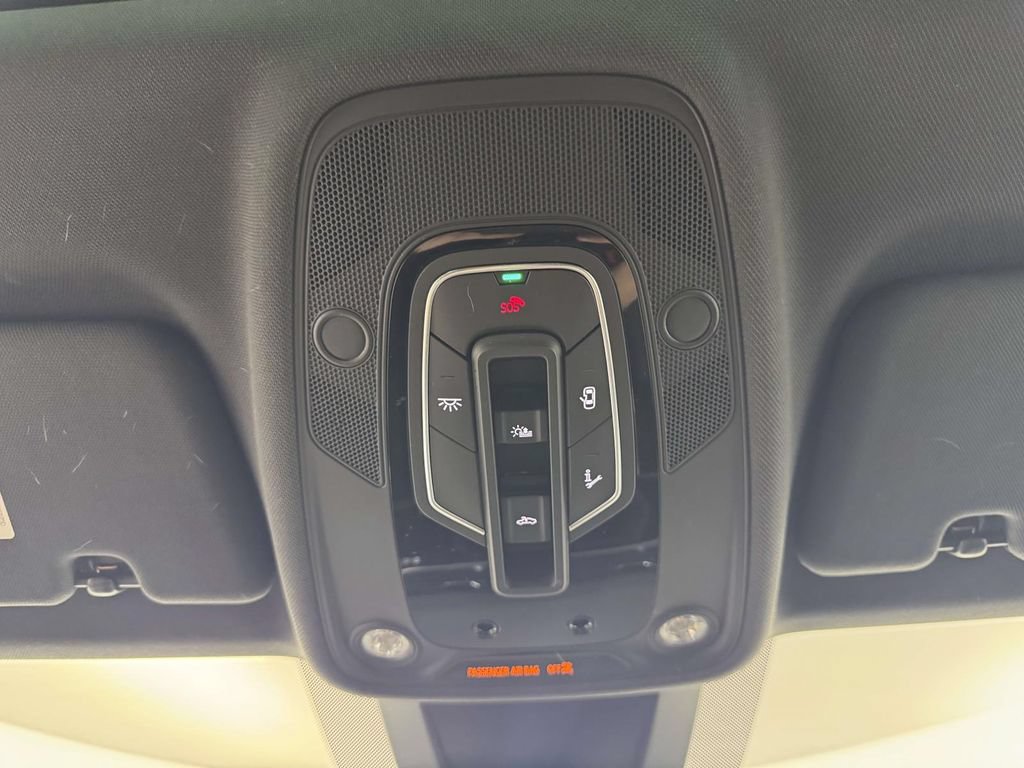 Used 2021 Audi Q8 Premium Plus AWD/4WD image 25