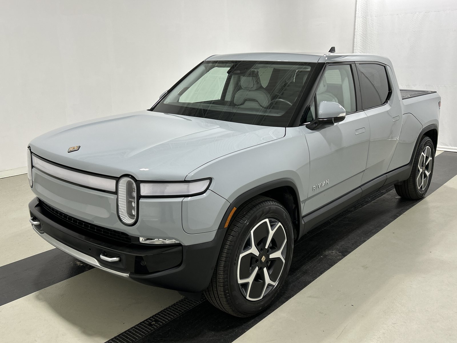 Used 2024 Rivian R1T Adventure