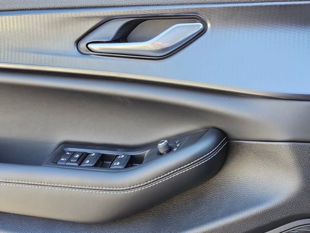 New 2025 Jeep Grand Cherokee L Laredo w/ Luxury Tech Group I image 28