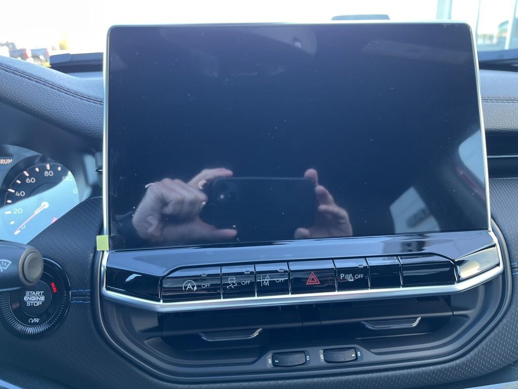 New 2026 Jeep Compass Limited image 11