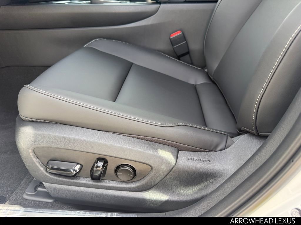 Certified 2026 Lexus UX 300h FWD w/ Accessory Package (Z1) image 12