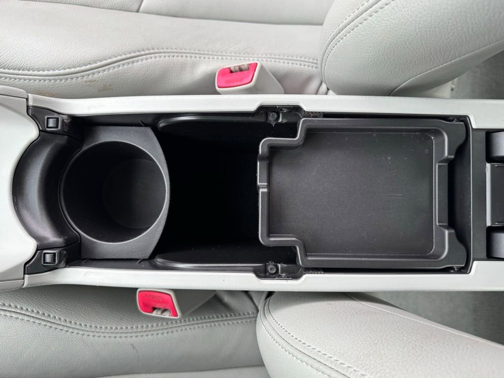 Used 2010 Toyota Prius Two FWD image 18