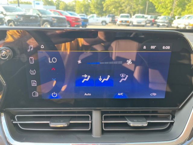 Used 2025 Chevrolet Trax ACTIV w/ Driver Confidence Package FWD image 31