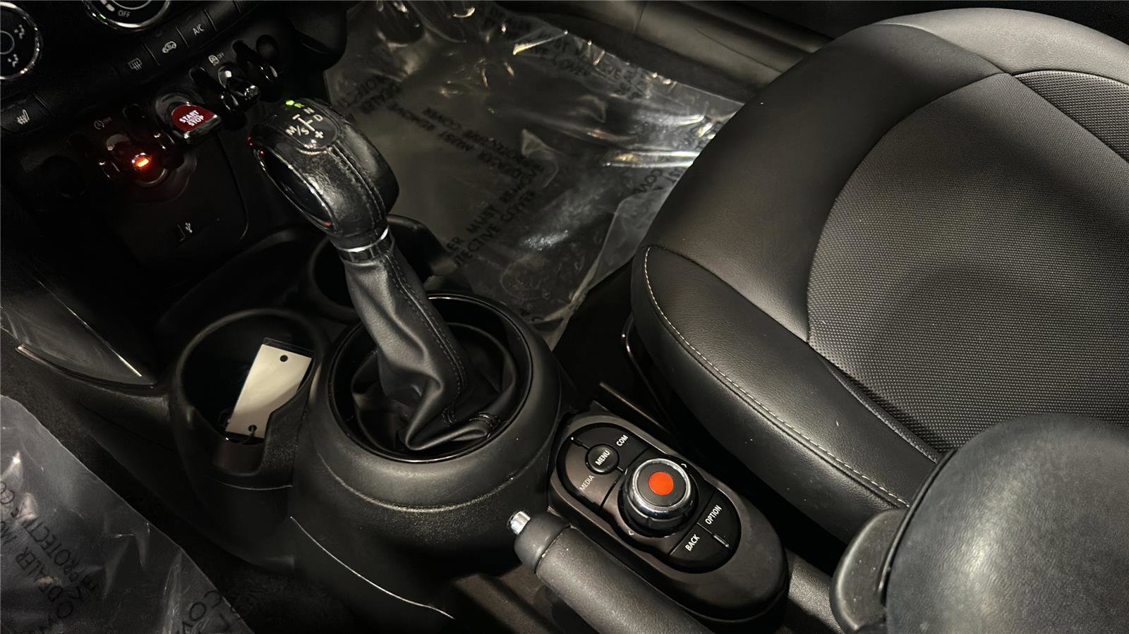 Used 2019 MINI Cooper 2-Door Hardtop w/ Storage Package FWD image 19