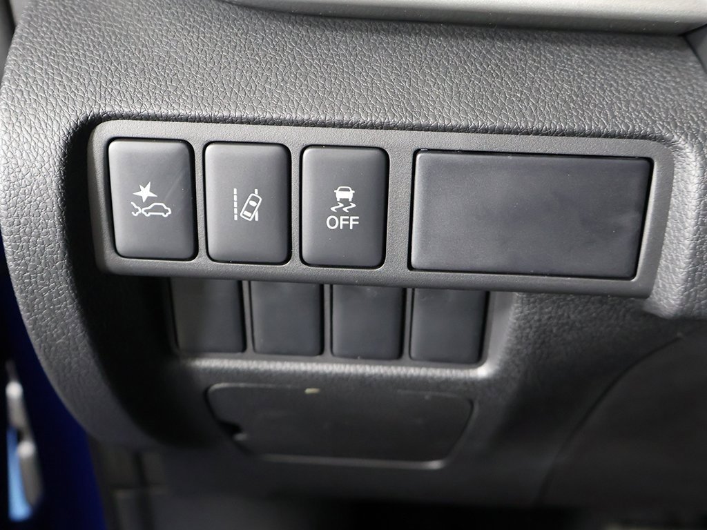 New 2025 Mitsubishi Eclipse Cross LE image 32