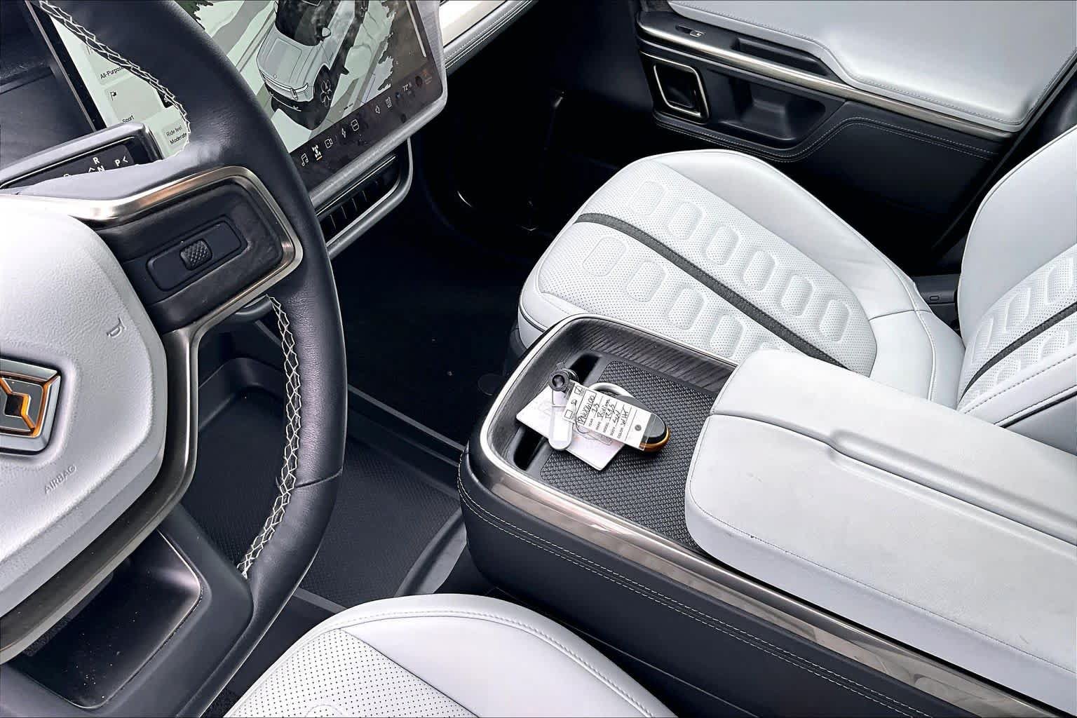 Used 2023 Rivian R1S Launch Edition AWD/4WD image 15