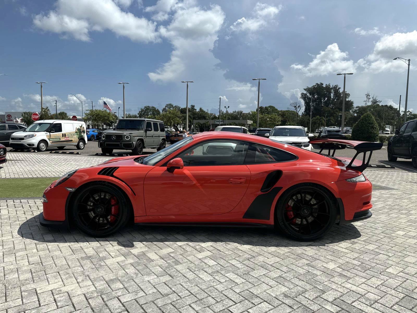 Used 2016 Porsche 911 GT3 RS RWD image 3