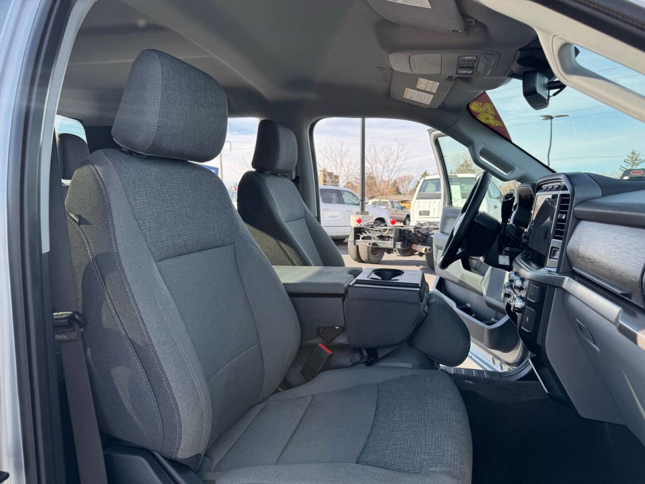 Used 2024 Ford F150 XLT AWD/4WD image 32