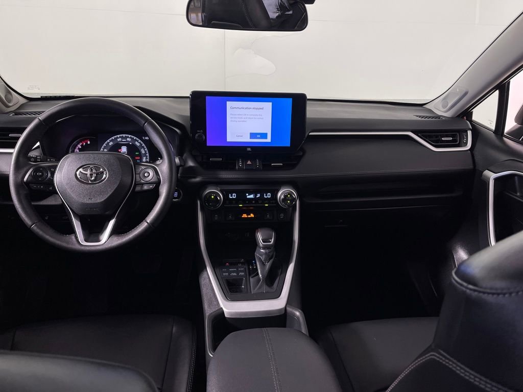 Used 2023 Toyota RAV4 XLE Premium image 14