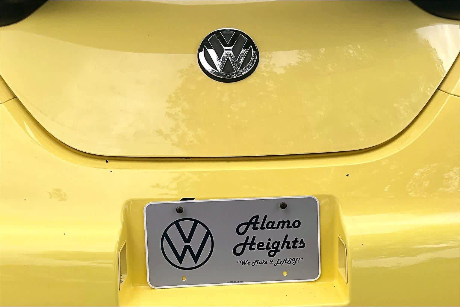 Used 2001 Volkswagen Beetle GLX FWD image 9
