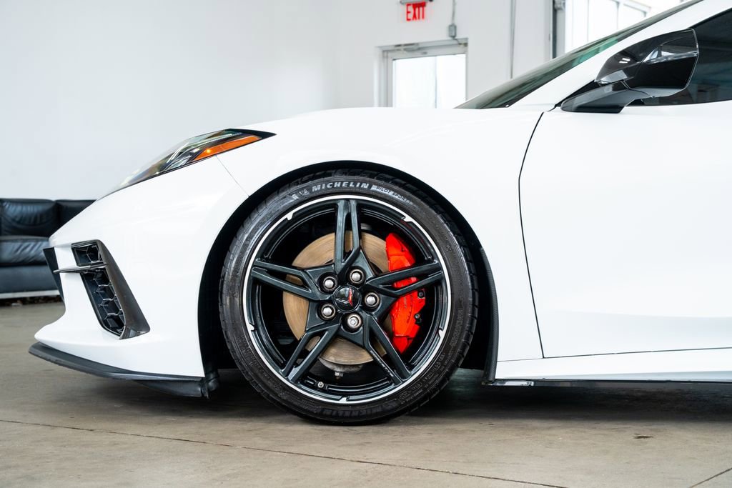 Used 2022 Chevrolet Corvette Stingray Coupe w/ Z51 Performance Package image 9