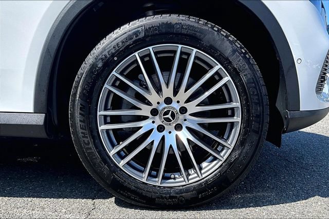 Used 2026 Mercedes-Benz GLC 300 4MATIC image 9
