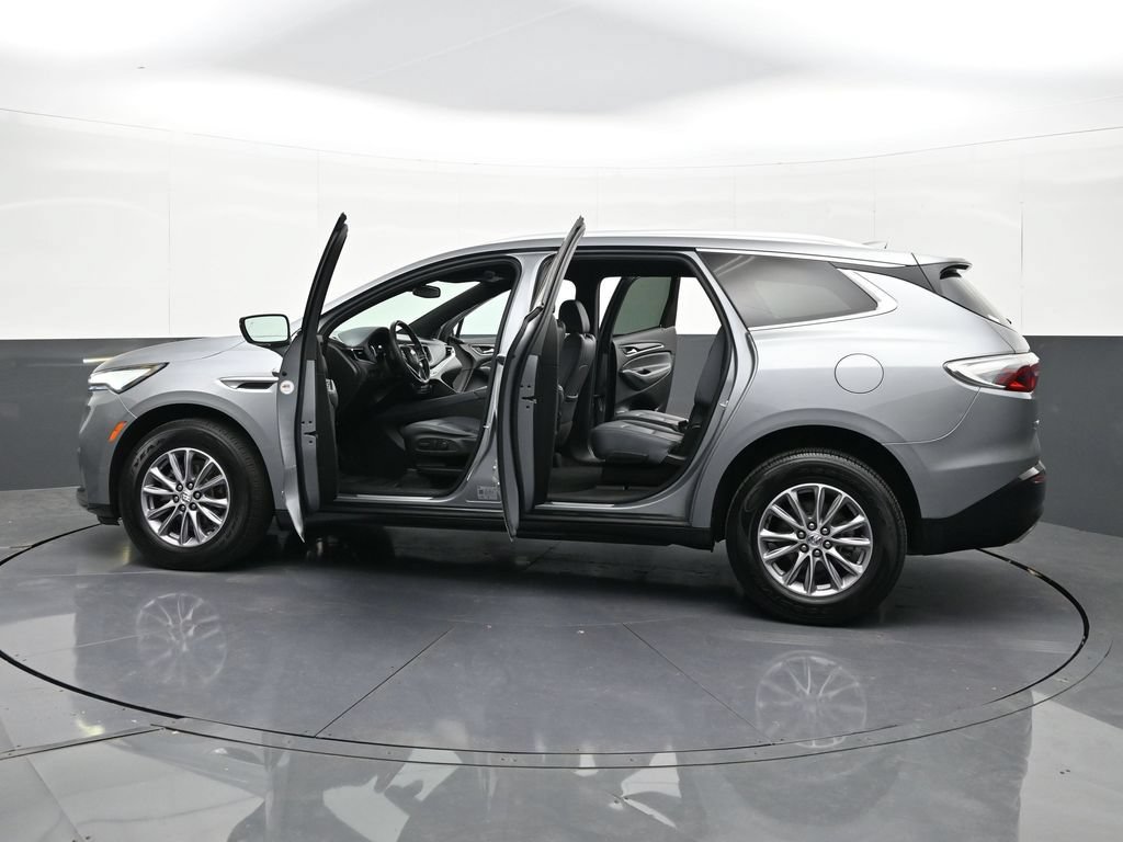 Used 2023 Buick Enclave Essence AWD/4WD image 41