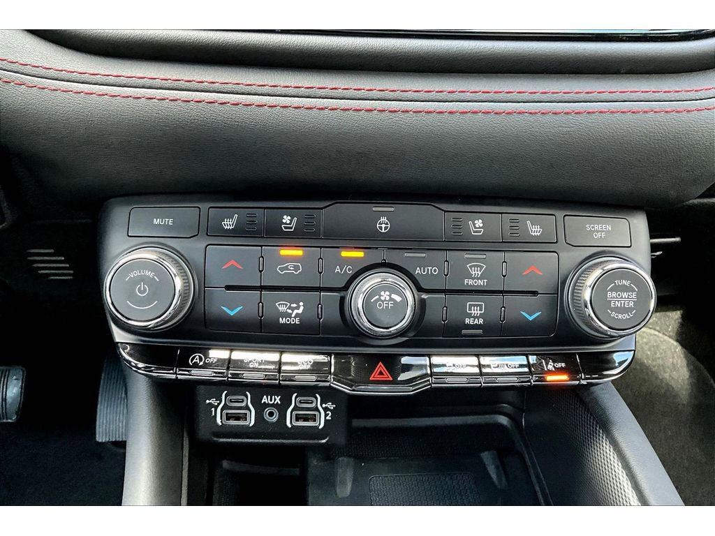 Used 2024 Dodge Durango GT image 29