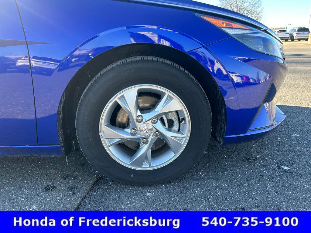 Used 2023 Hyundai Elantra SE w/ Preferred Accessory Package image 14